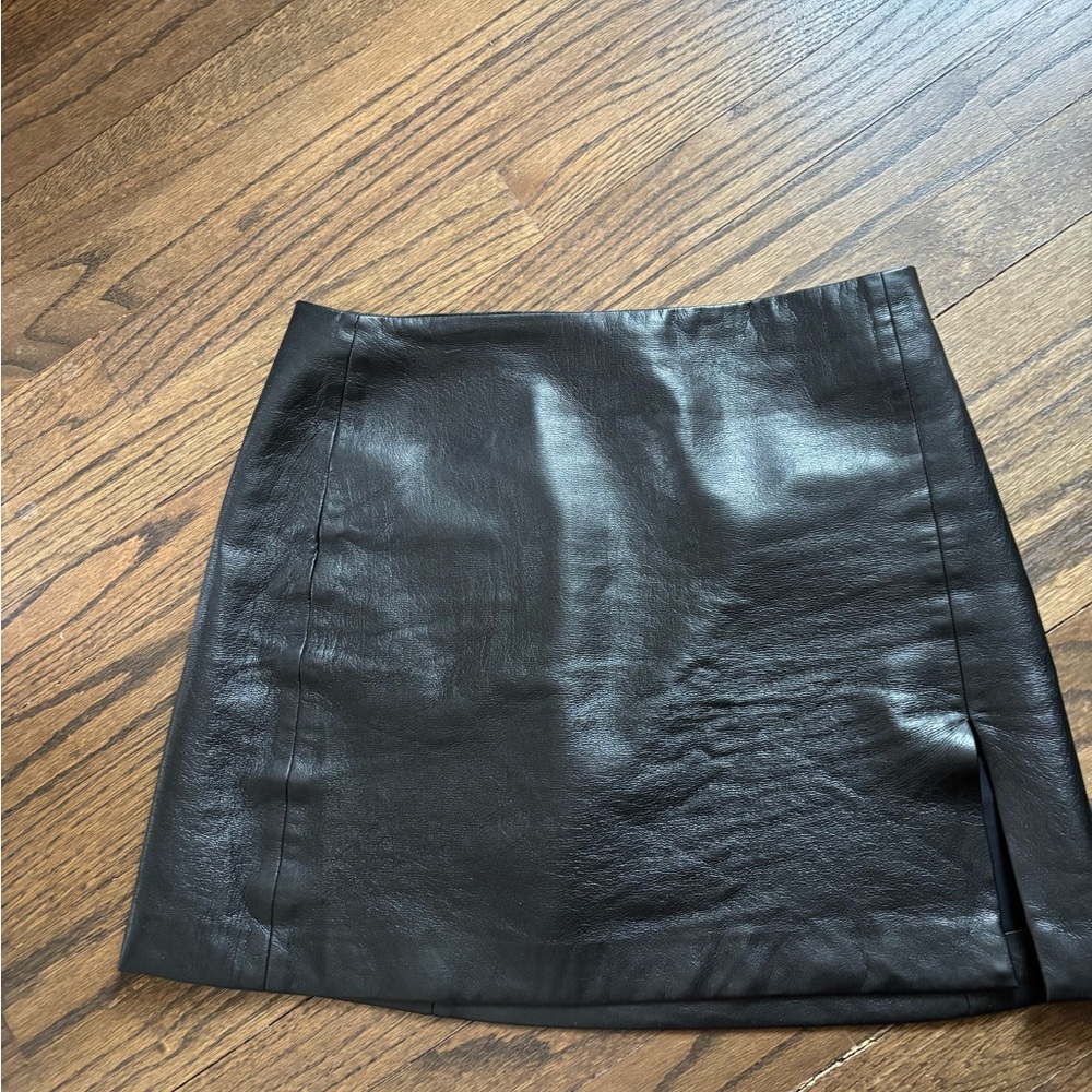 Aritzia Black Leather Skirt Sunday Best size 6